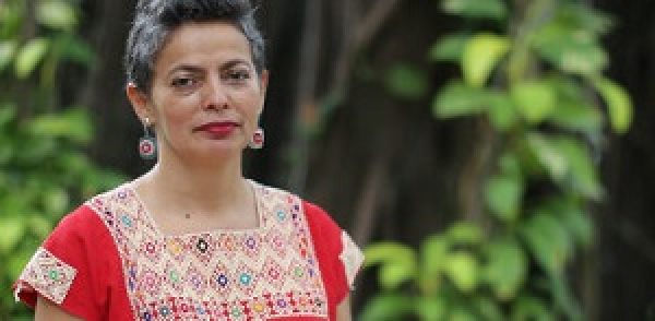 Adriana Rodas en Viernes de Letras