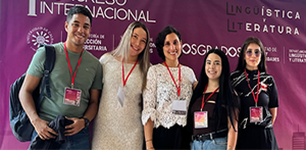 Destacada presentaci&oacute;n de estudiantes de la Licenciatura en Espa&ntilde;ol y Literatura