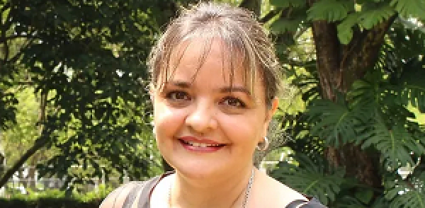 V&iacute;nculos Acad&eacute;micos como Cristina Valcke