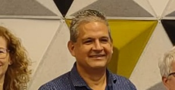 Profesor S&aacute;nchez obtiene premio