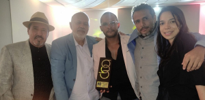 La Palabra gana premio