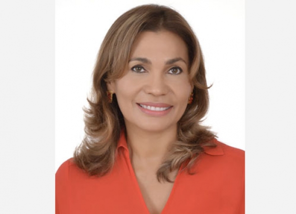 Tesis laureada para la profesora