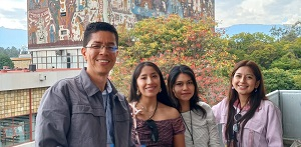 Estudiantes de la Licenciatura en Lenguas Extranjeras en M&eacute;xico