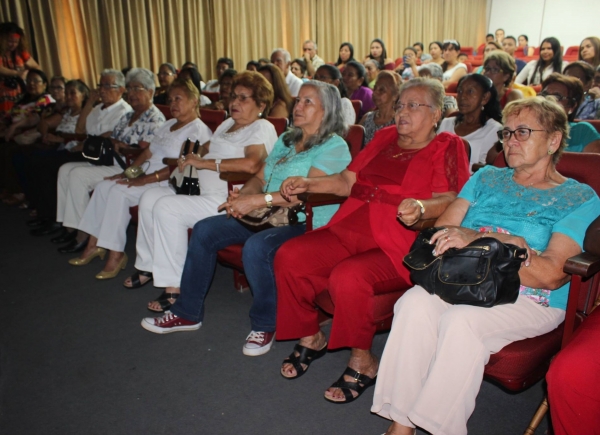 Fueron alfabetizados 150 adultos mayores con el apoyo del Ministerio de Educaci&oacute;n.