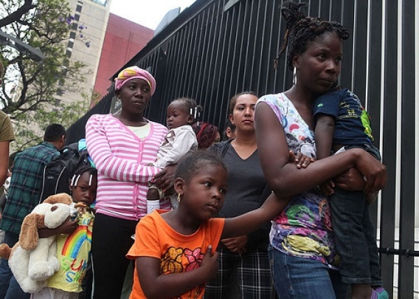 Presentaci&oacute;n del libro "COGIENDO SU PEDAZO"