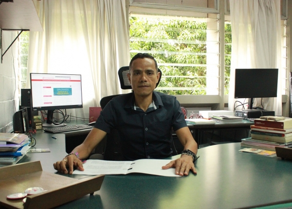 Nuevo Director de la Escuela de Estudios Literarios